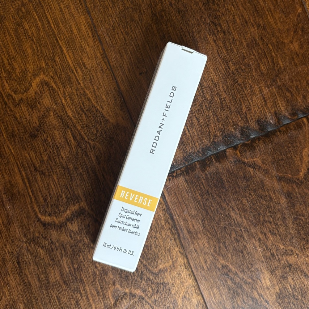 Rodan + Fields Reverse Targeted Dark Spot Corrector